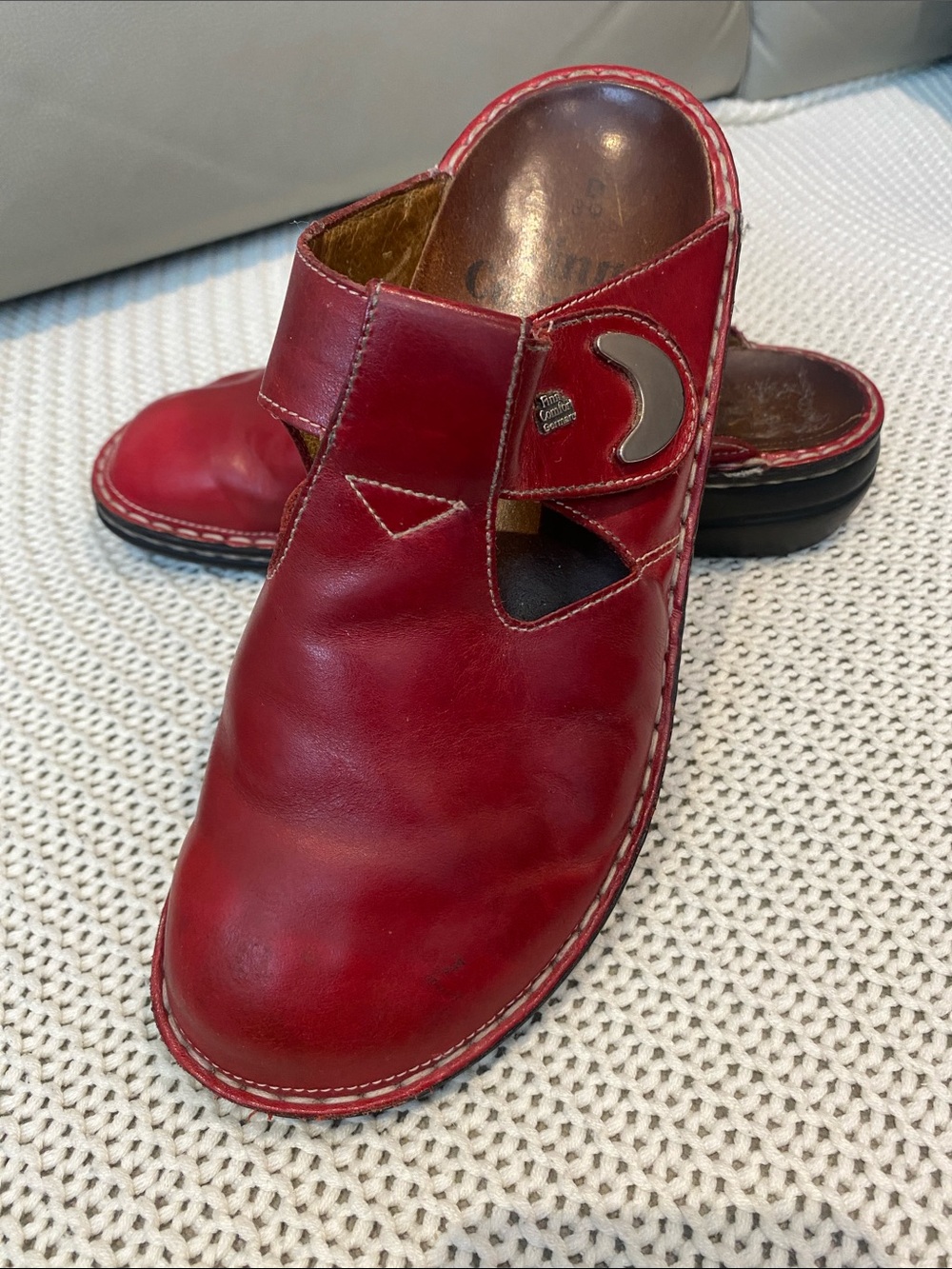 Finn Comfort Red clogs Ladies size 8 US